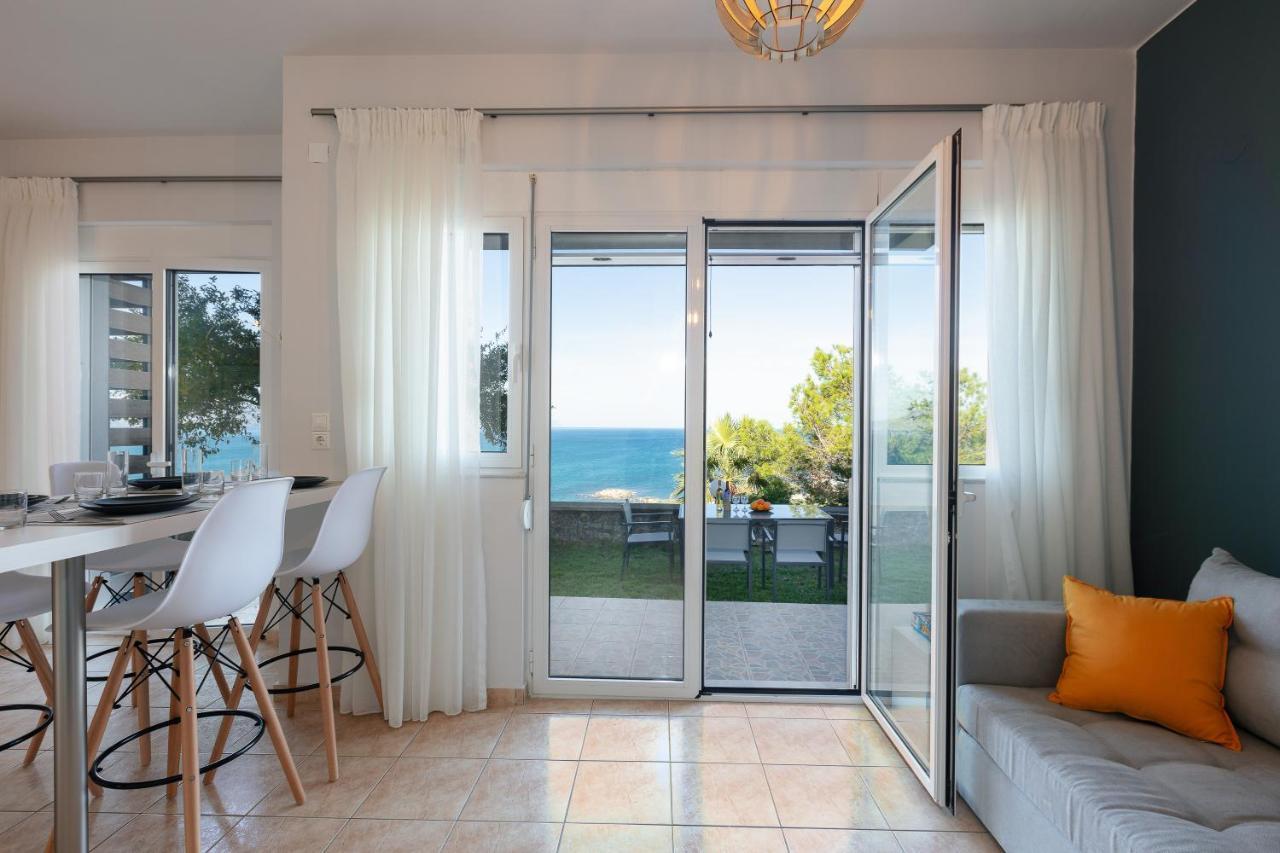 Апарт отель Pietra Di Mare Petres  Экстерьер фото